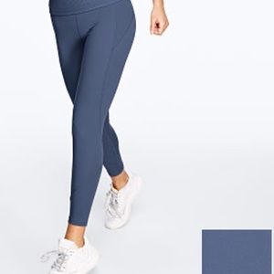 VS pink buttery soft leggings.